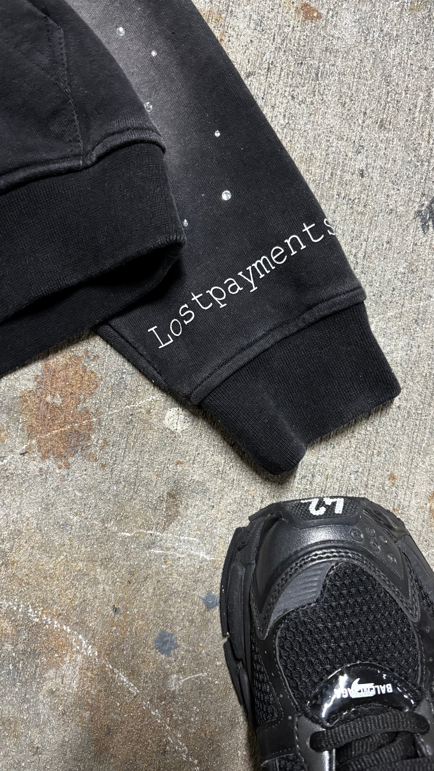 “Holy chains” hoodie (black)