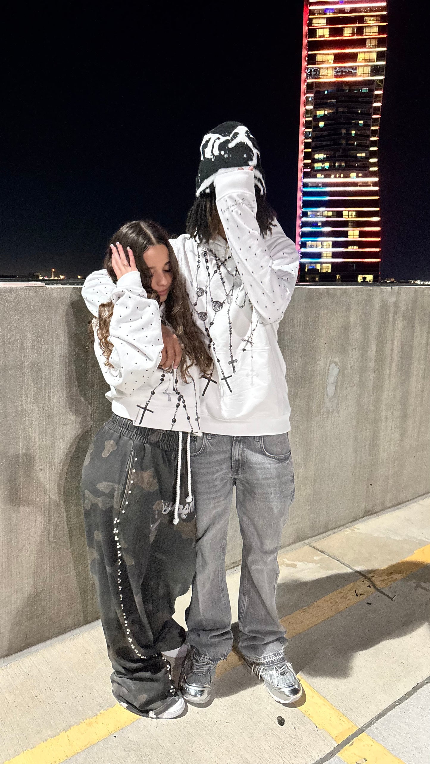 “Holy chains” hoodie (white)