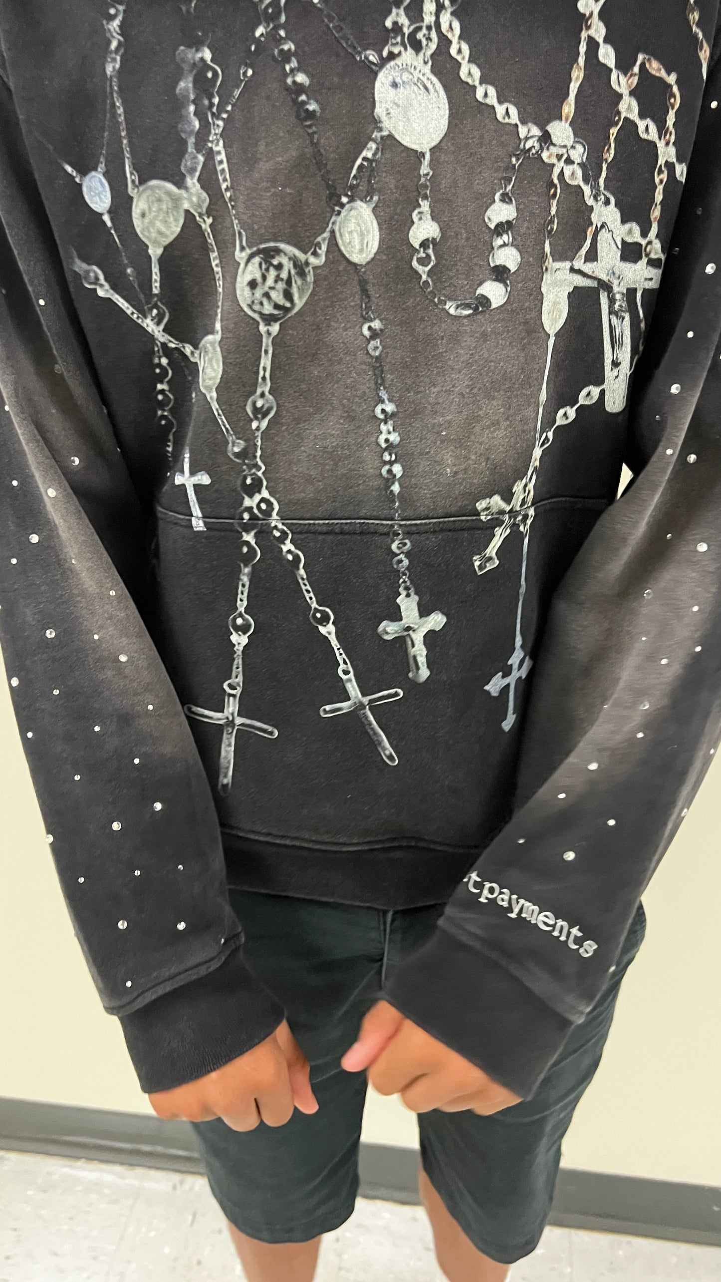 “Holy chains” hoodie (black)