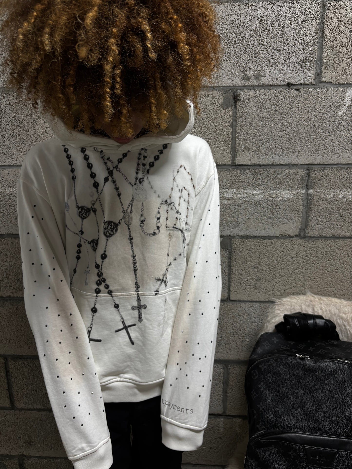 “Holy chains” hoodie (white)