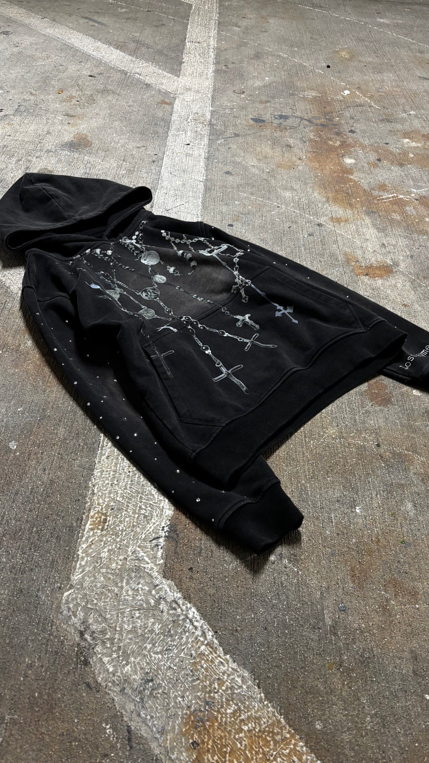 “Holy chains” hoodie (black)