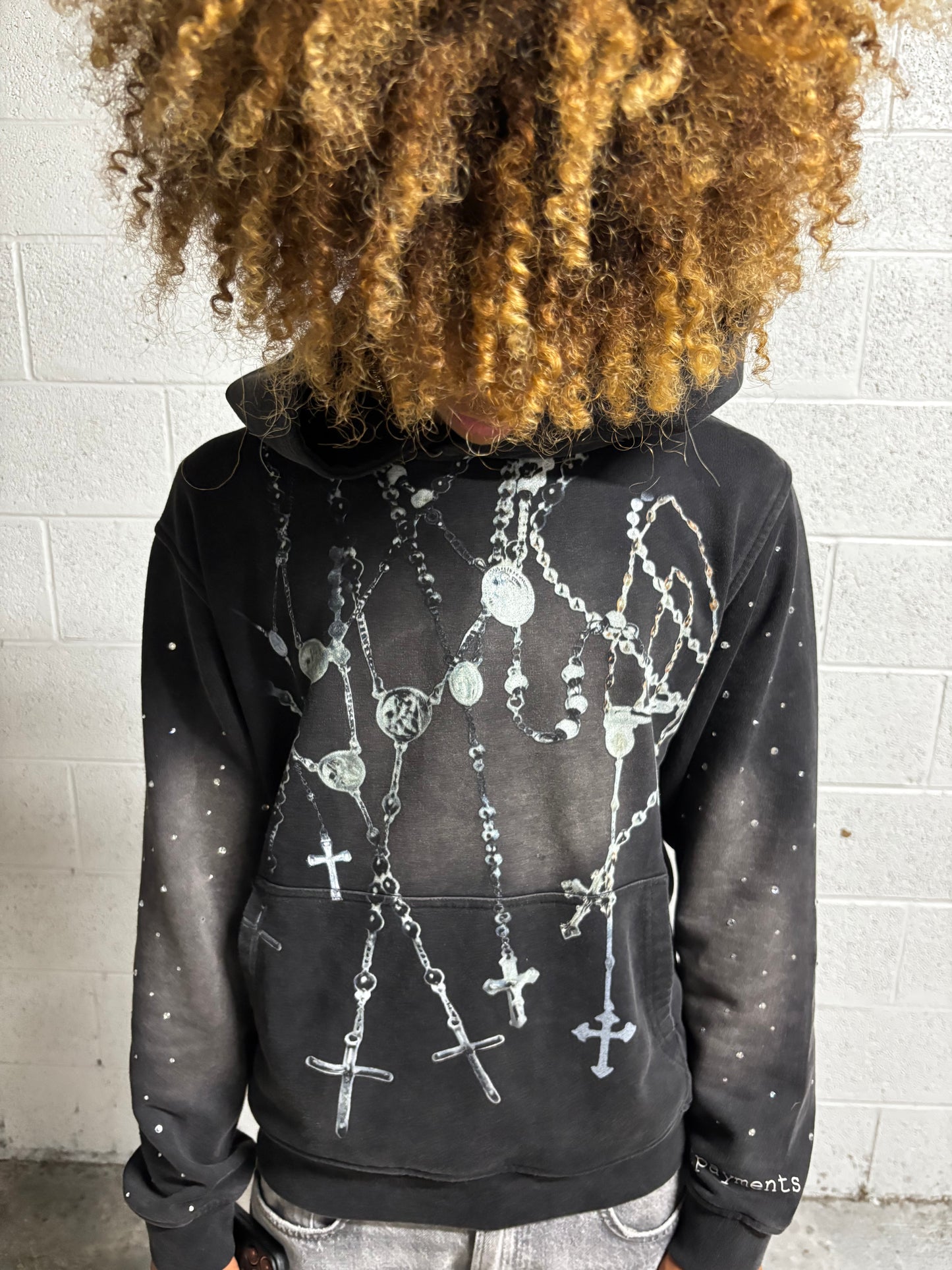 “Holy chains” hoodie (black)
