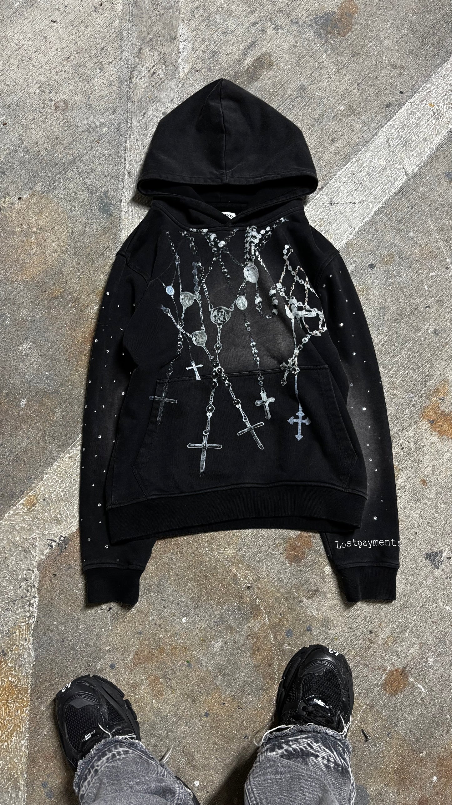 “Holy chains” hoodie (black)